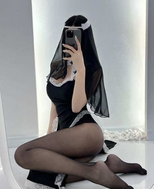 ����ɫ